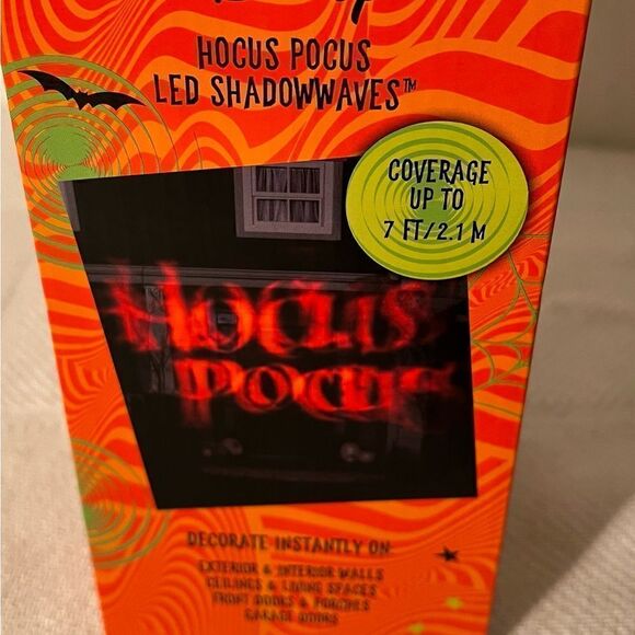 NEW Gemmy HOCUS POCUS LED Shadow Waves Projector Halloween Disney Indoor Outdoor - Picture 2 of 4